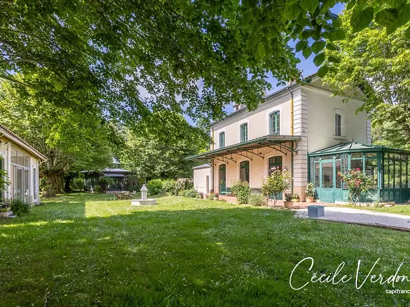 Maison, 280 m²