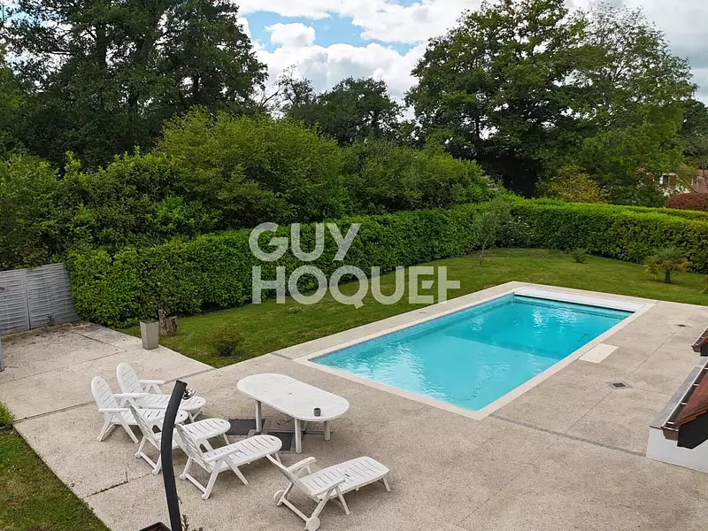 Maison, 195 m²