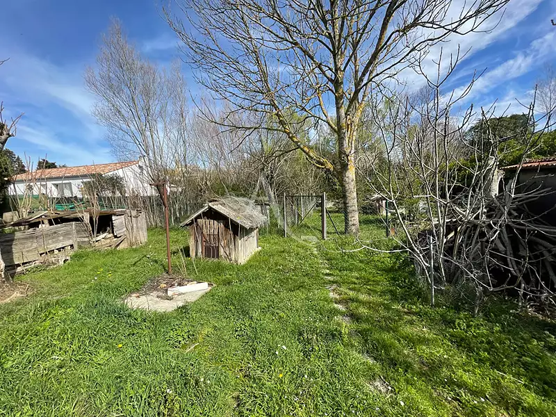 Terrain, 750 m²