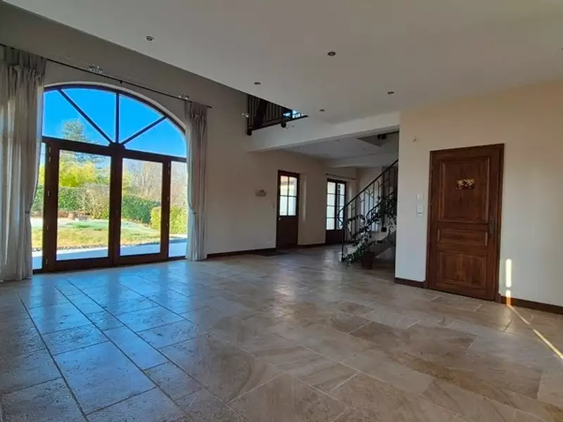 Maison, 270 m²