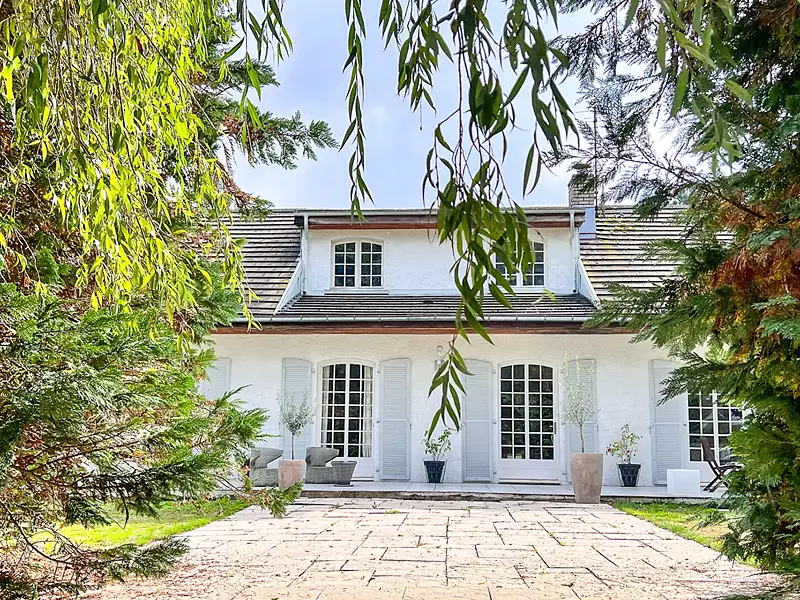 Maison, 331 m²