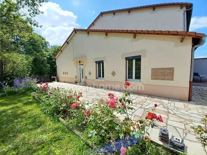 Maison, 210 m²