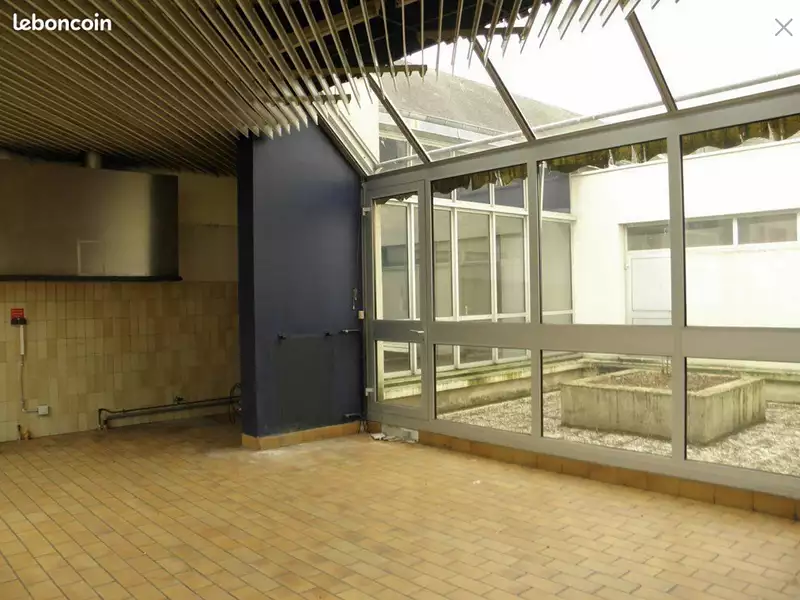 Immeuble, 3 000 m²