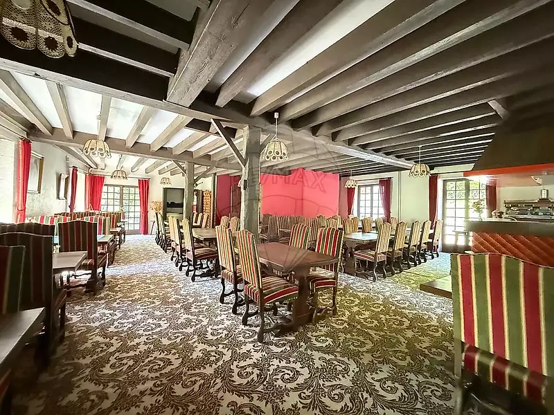 Maison, 560 m²