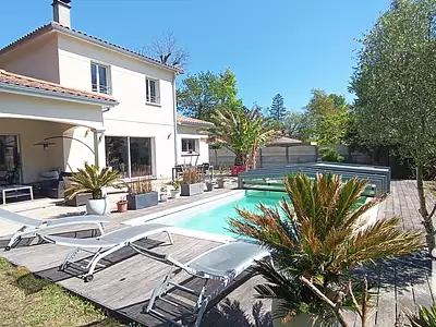 Maison, 176 m²