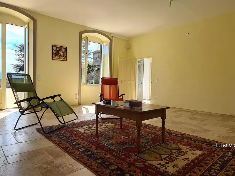 Maison, 307,4 m²