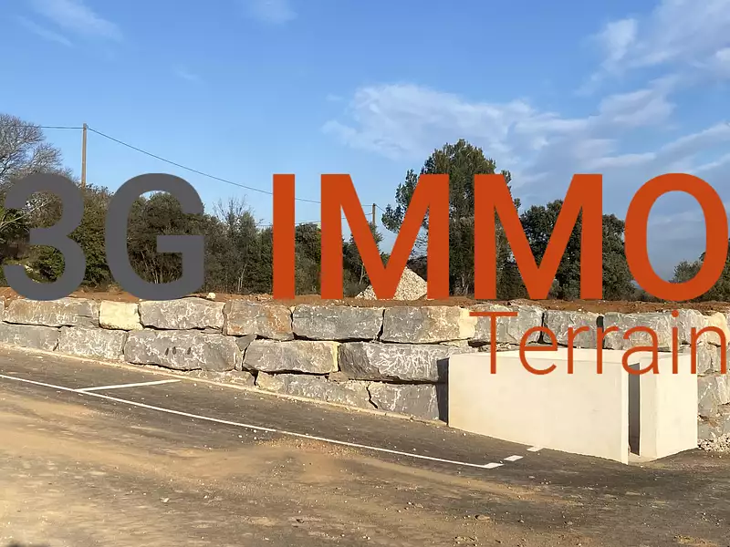 Terrain, 301 m²