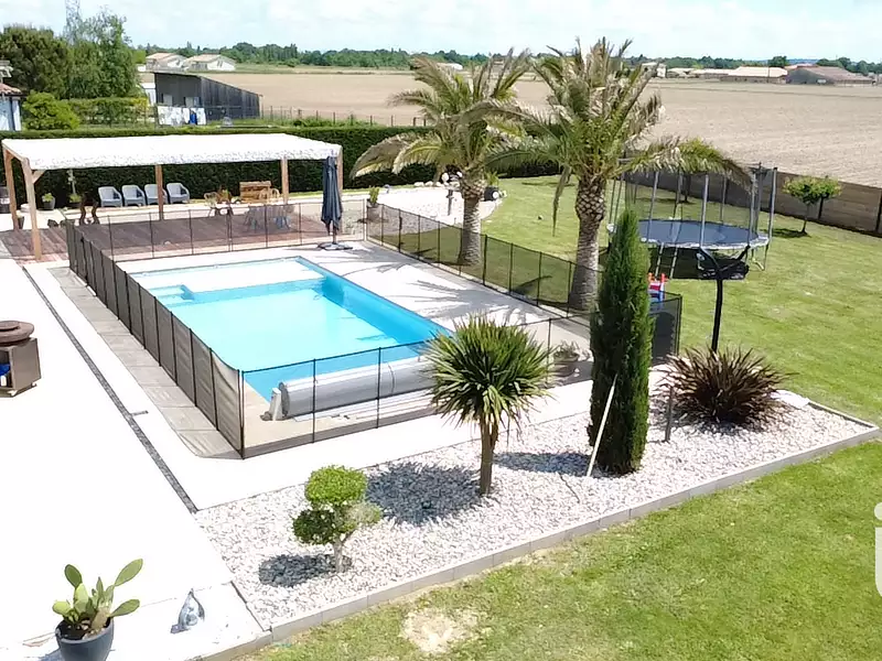 Maison, 191 m²
