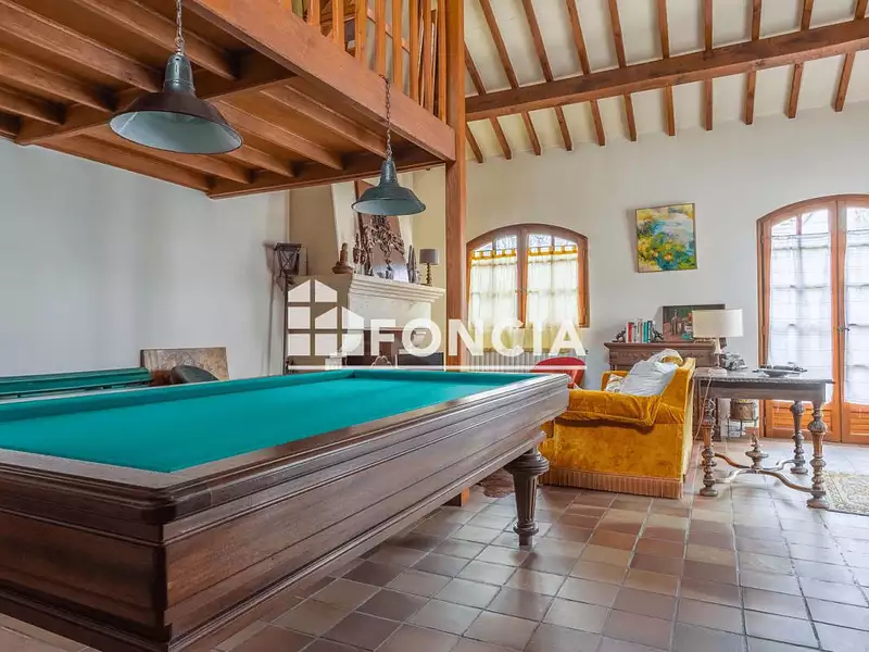 Maison, 238 m²