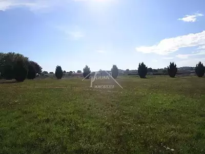 Terrain, 1 390 m²
