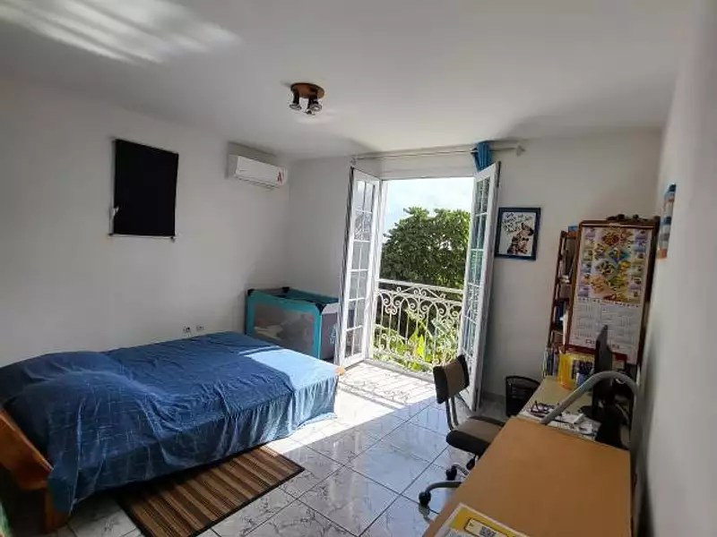 Maison, 233 m²