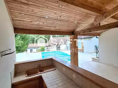Maison, 220 m²