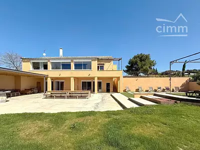 Maison, 280 m²