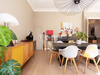 Maison, 235 m²