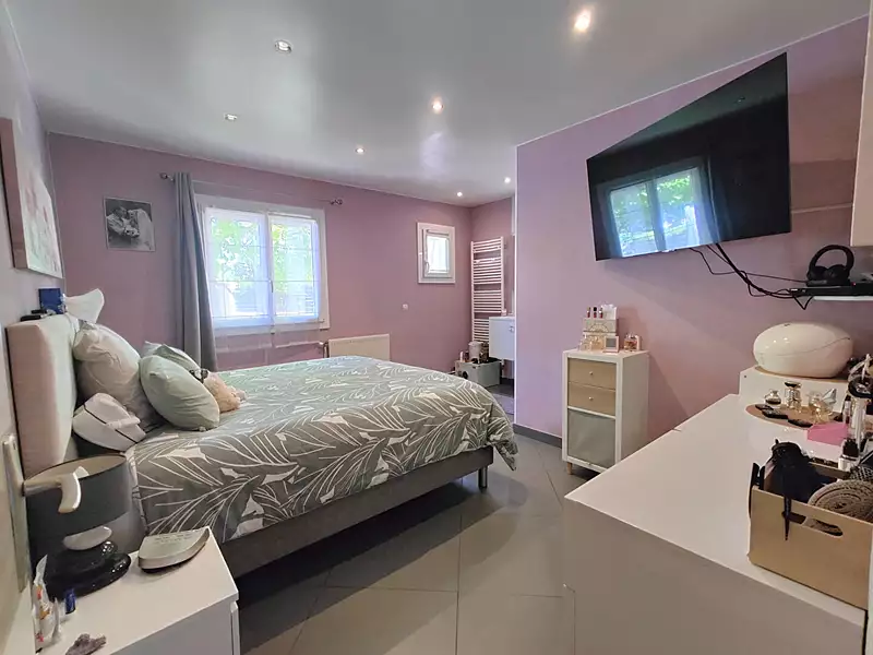 Maison, 221 m²