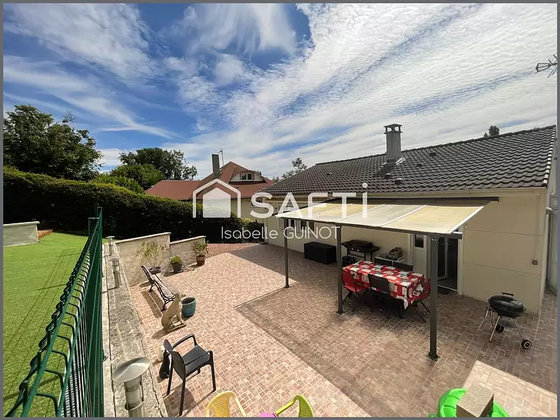 Maison, 93 m²