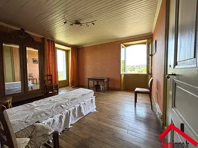 Maison, 245 m²