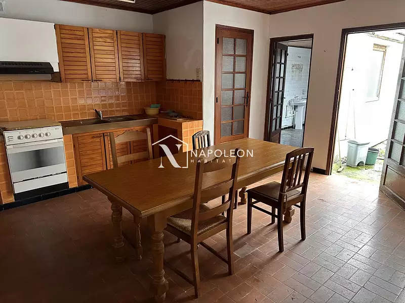 Maison, 225 m²