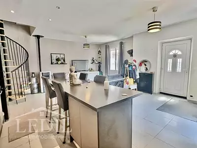 Maison, 64 m²
