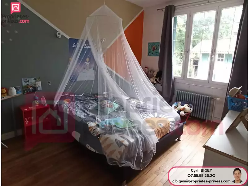 Maison, 210 m²