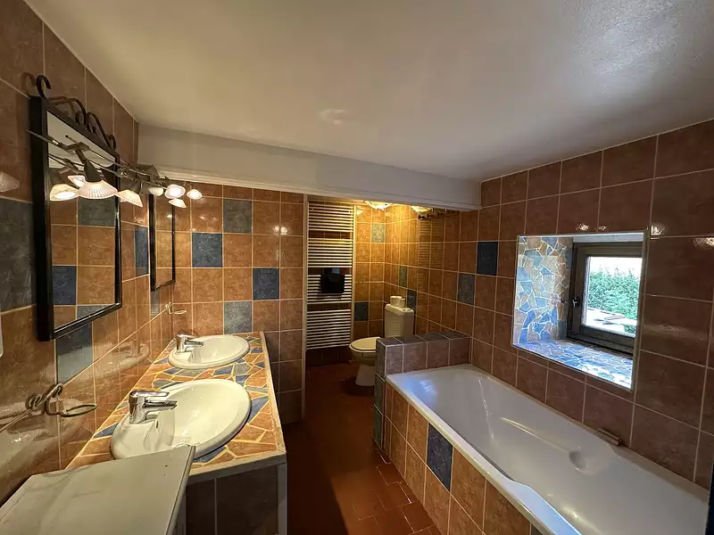Maison, 230 m²