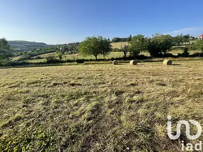 Terrain, 747 m²