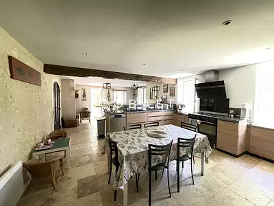 Maison, 235 m²