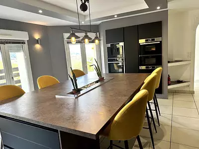 Maison, 195 m²