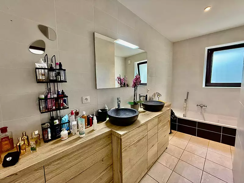 Maison, 210,9 m²
