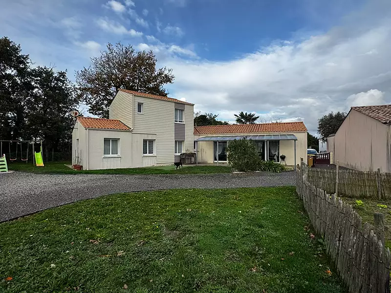 Maison, 140 m²
