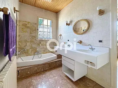 Maison, 210 m²
