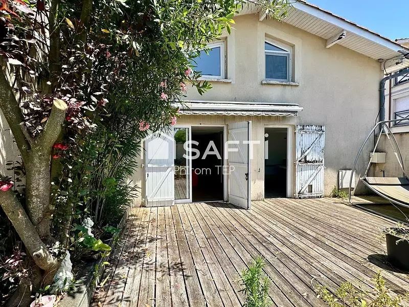Maison, 163 m²