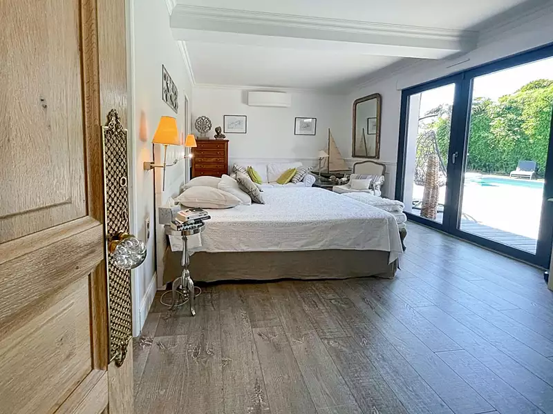 Maison, 222 m²