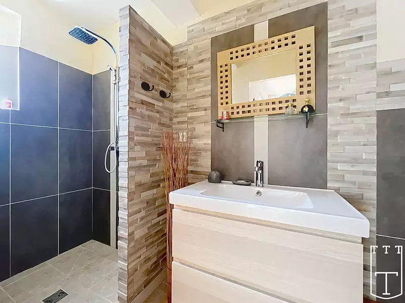 Maison, 191 m²