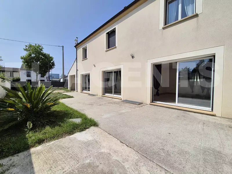 Maison, 150 m²
