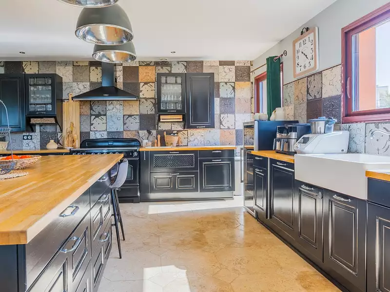 Maison, 231 m²