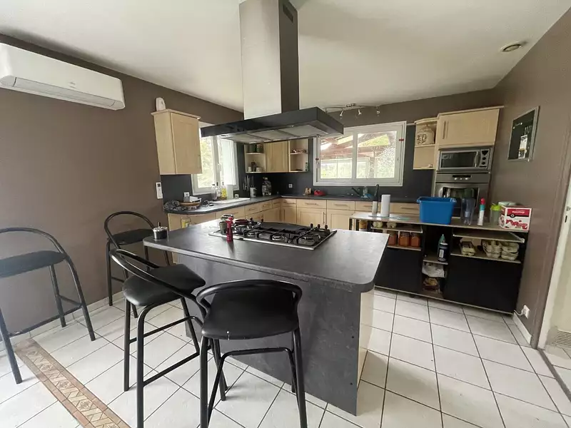 Maison, 176 m²