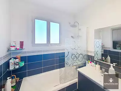 Maison, 310 m²