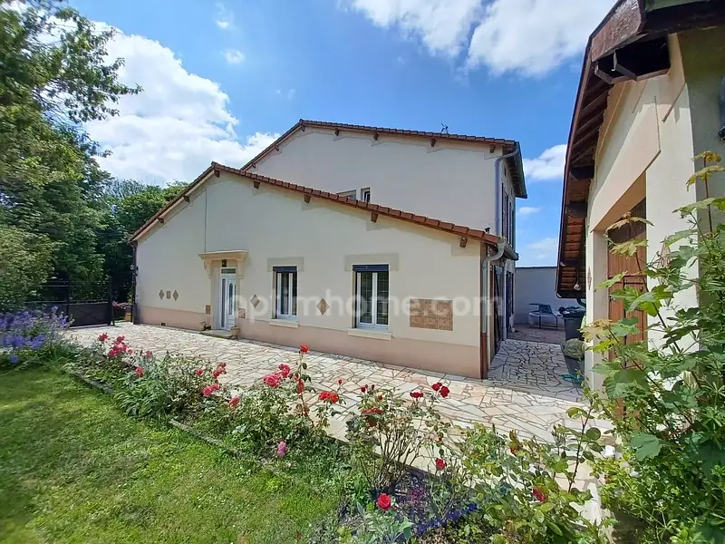 Maison, 210 m²