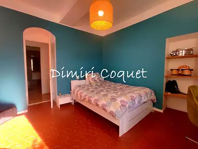 Maison, 242 m²