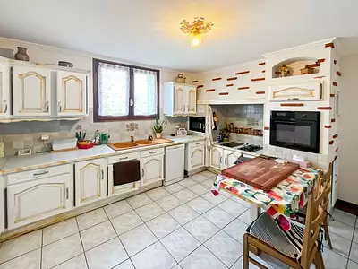 Maison, 271 m²