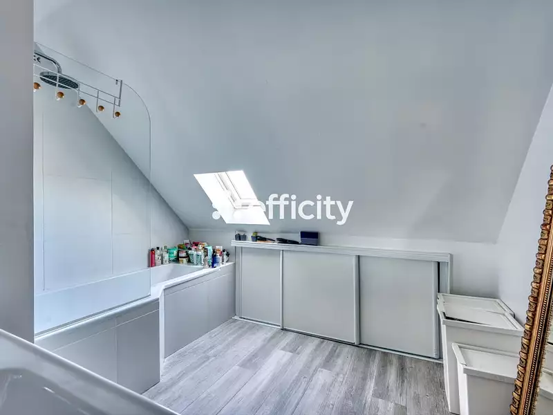 Maison, 140 m²