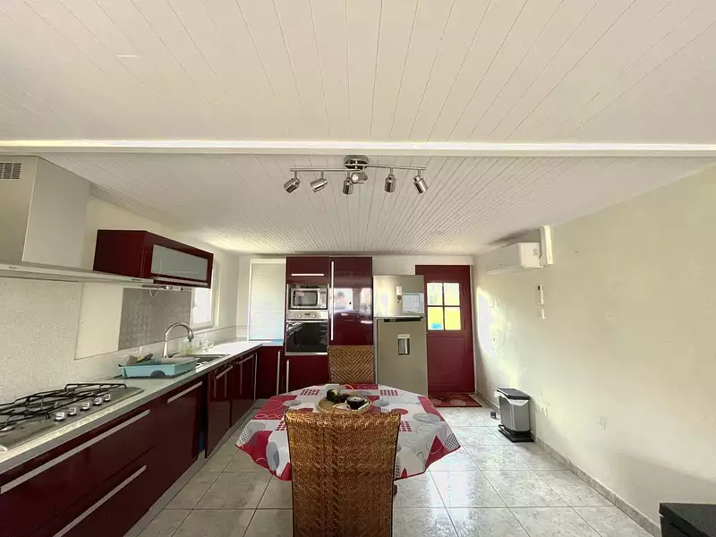 Maison, 163 m²