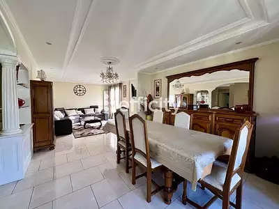 Maison, 197 m²