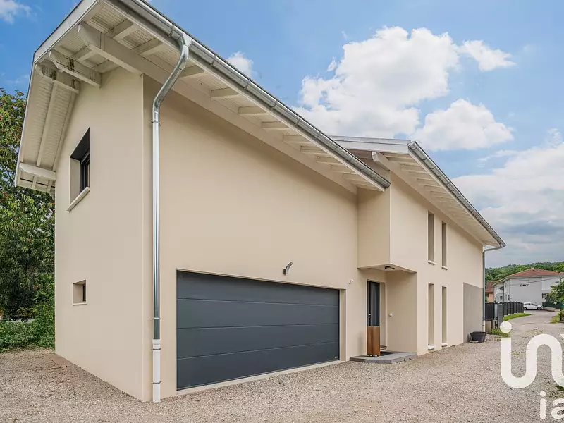 Maison, 174 m²