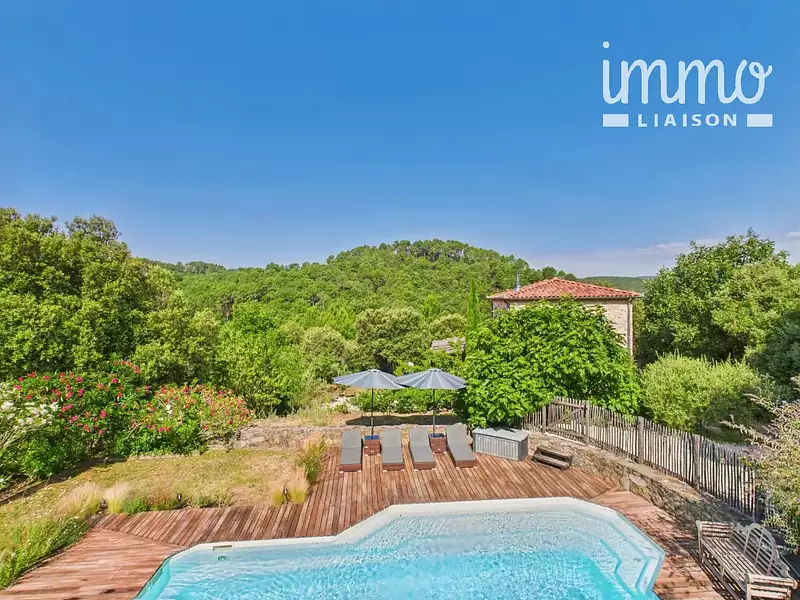 Maison, 266 m²