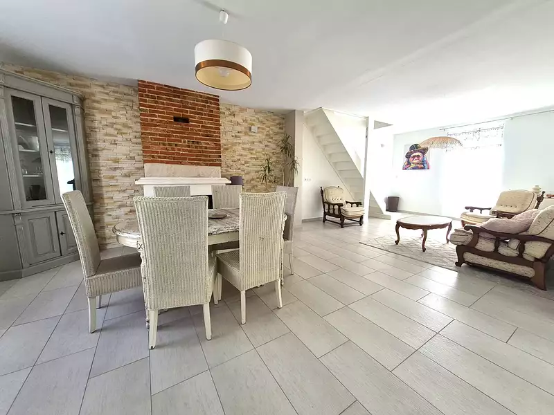Maison, 180 m²
