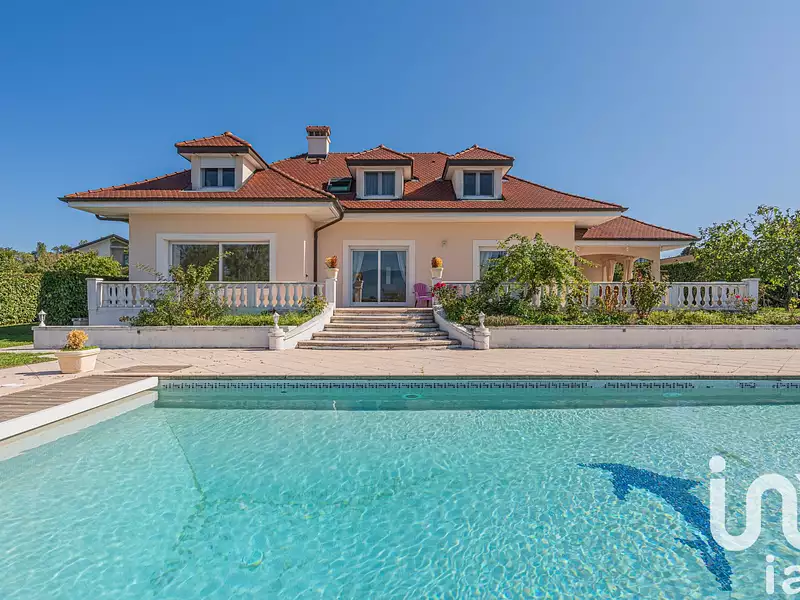 Maison, 300 m²
