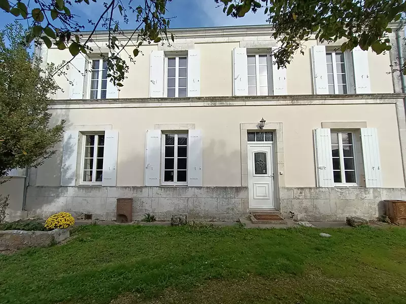 Maison, 286,74 m²