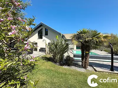 Maison, 279 m²